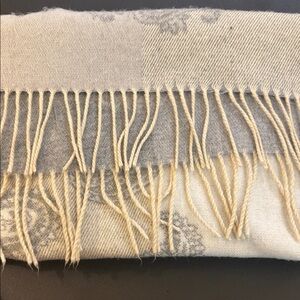 Amanda Smith Gray and Cream Blanket Scarf